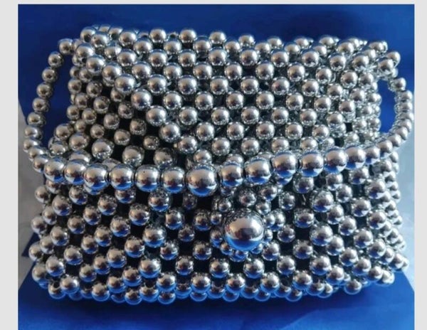 Sac à main perle argenté