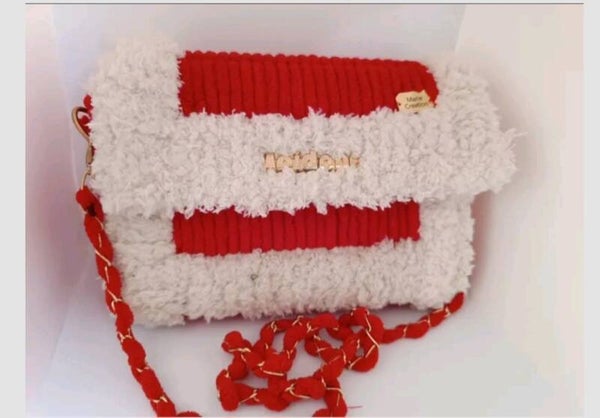 Sac à main rouge et blanc
