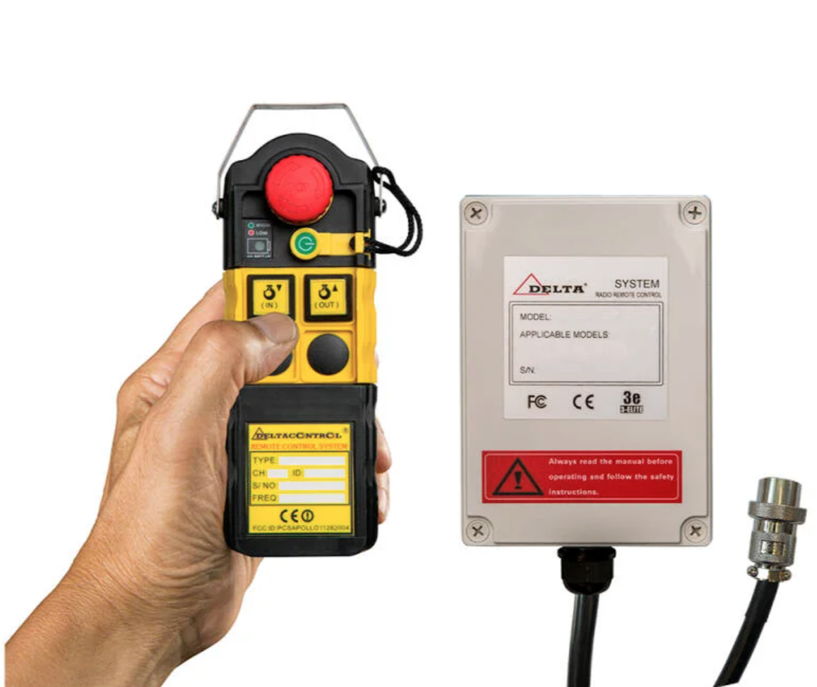 Zubehör für Elektroseilwinden wie Funksteuerungen, Bedienelemente und elektrische Komponenten