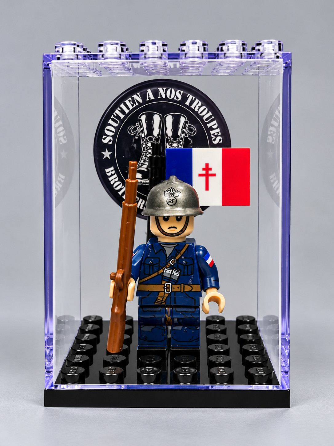 Figurine Soldat Français en Uniforme Bleu avec Drapeau de la France Libre – Brothers in Arms