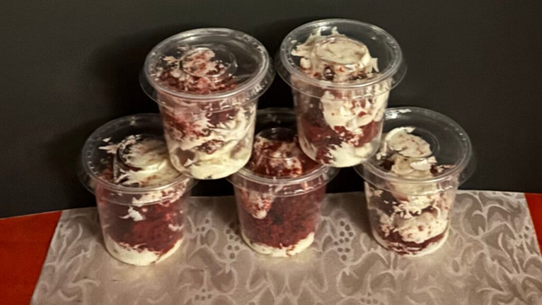 Pat's Lil Cake in a jar