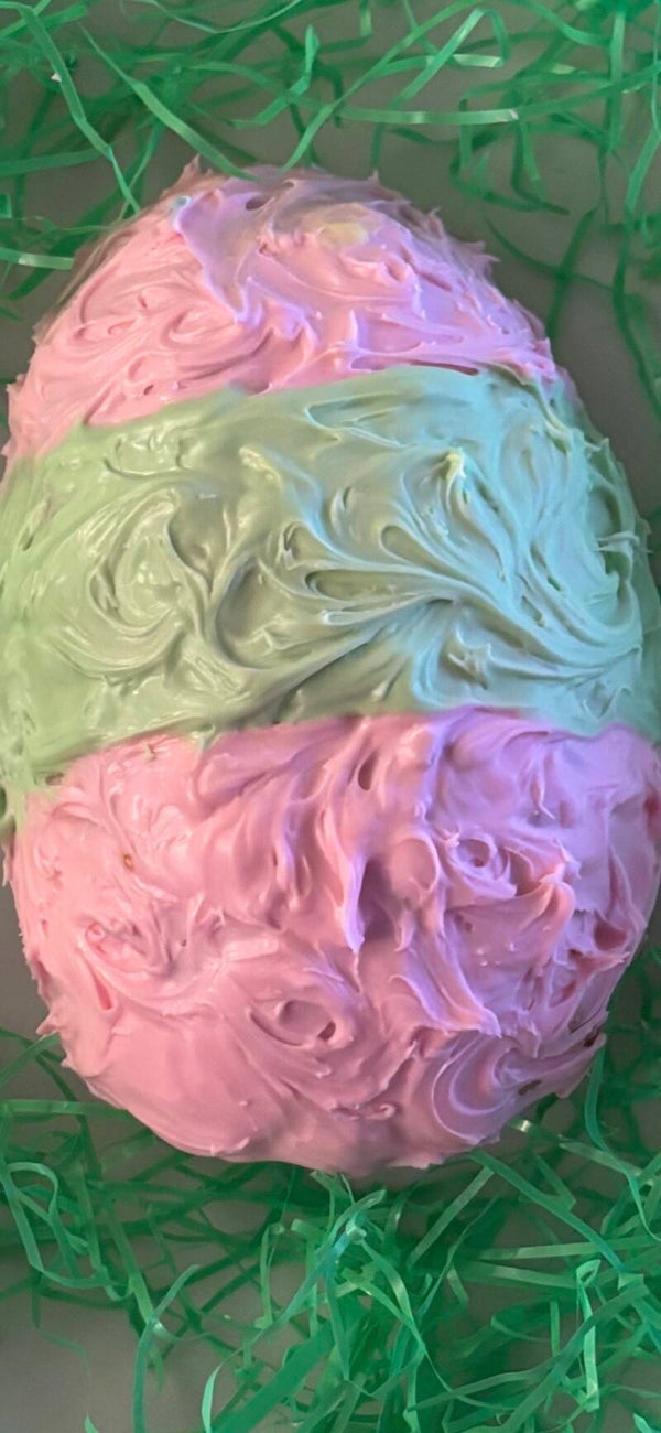 Pat's Lil Easter Egg Cake
