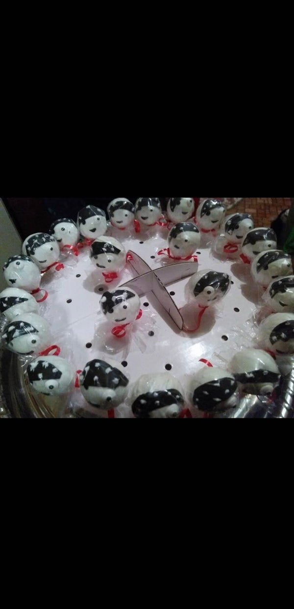 Pat's Lil Pirate Cake Pops.