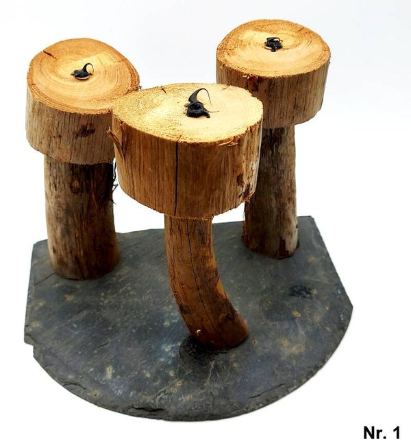 "Pilze" zum Bepflanzen auf Schiefer