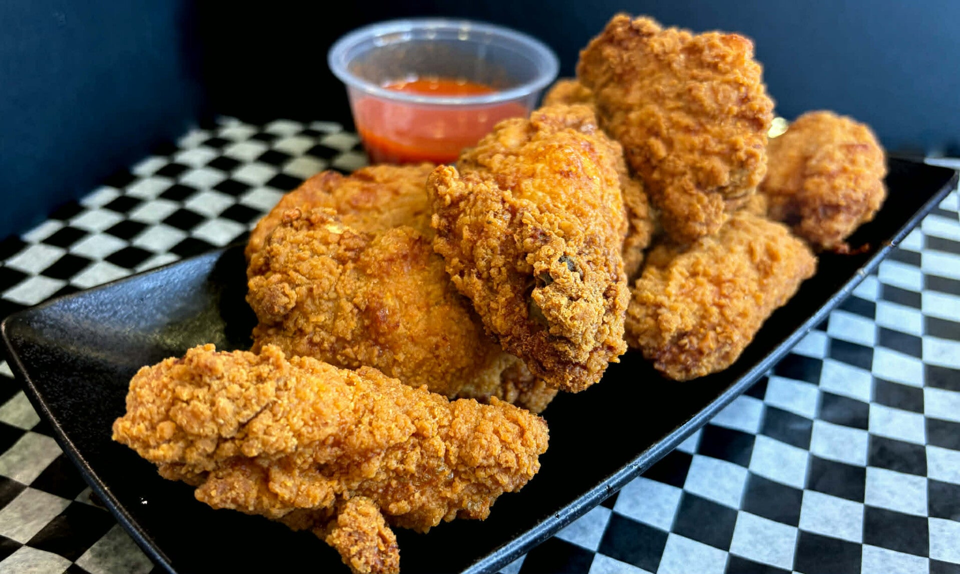 Ailes de poulet et frites