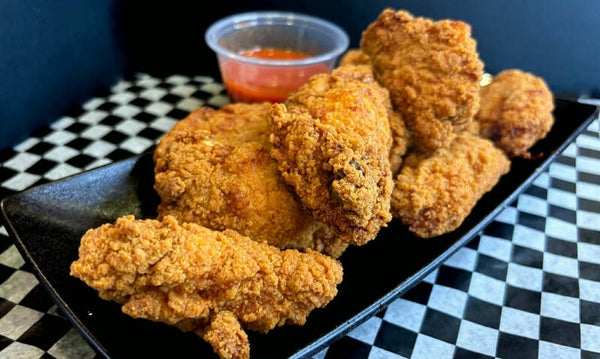 Ailes de poulet et frites
