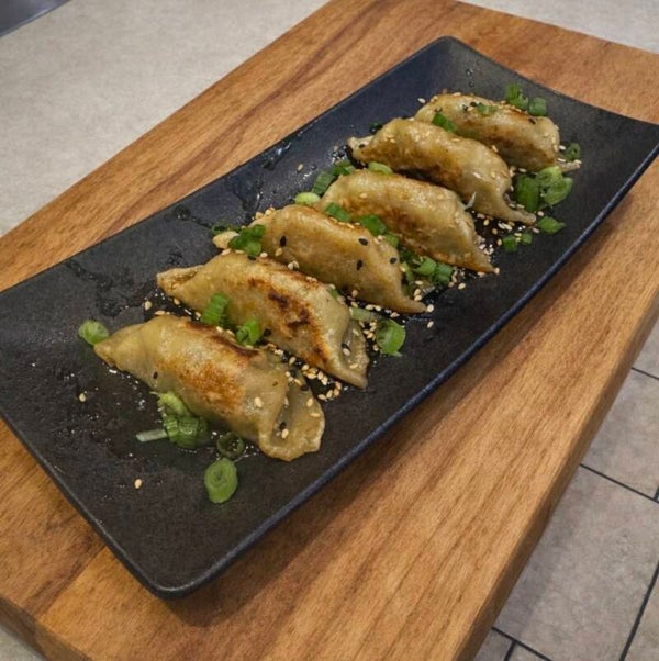 WAGYU BEEF GYOZA (6)