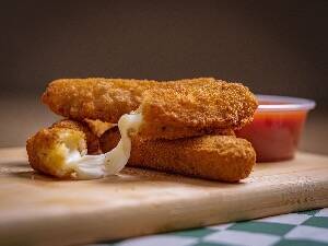 CHEESE STICKS 5)
