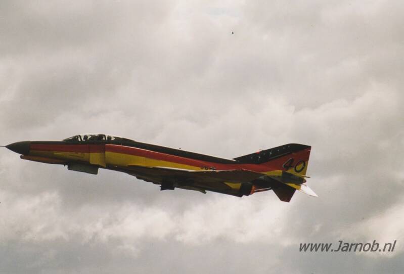 F4F 38+37 40years JG72 (a)