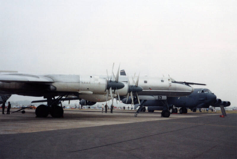 Tu142 Bear-F 93 black 1603062 Navy Trainings Regiment (2)