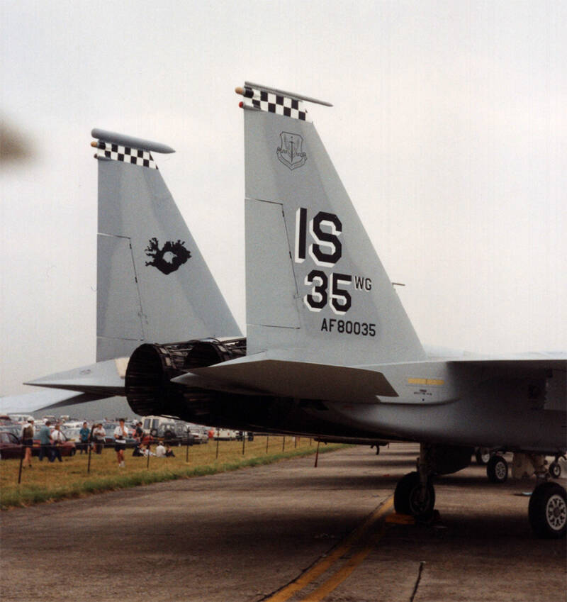 F15C 80-0035/IS 57FIS