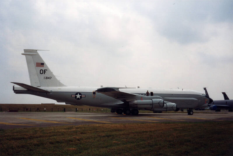 RC135U 64-14847/OF 55RW (2)