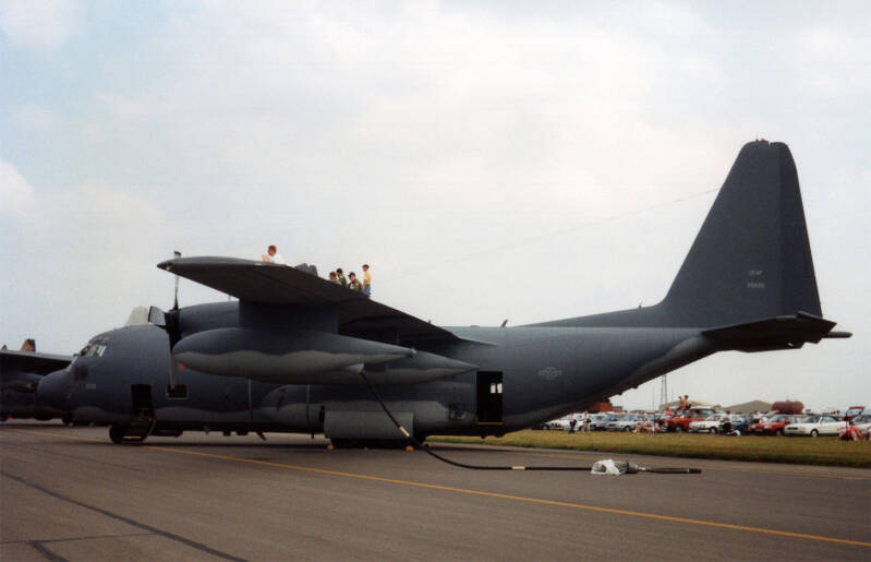 HC130N 69-5832 301RQS