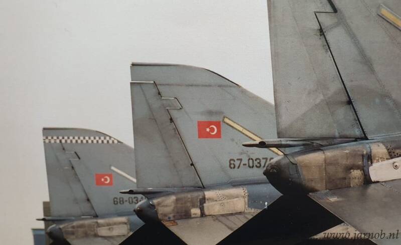 F4E-2020's and F4F tails (b)