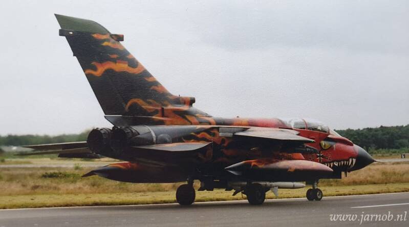 Tornado ECR 46+42 JBG32 (b)