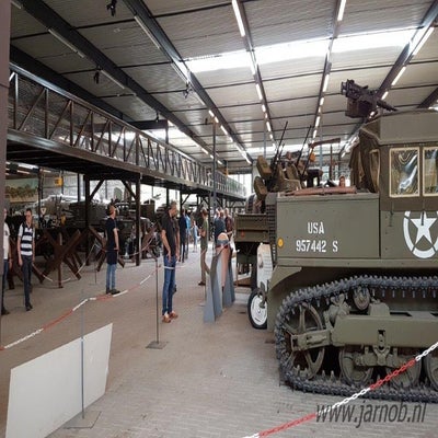overloonmuseumusrecoveryvehicles1.jpg