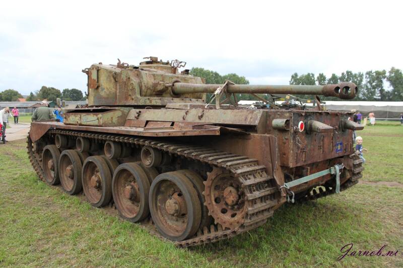 a34-cruiser-tank-comet-3-standard.jpg