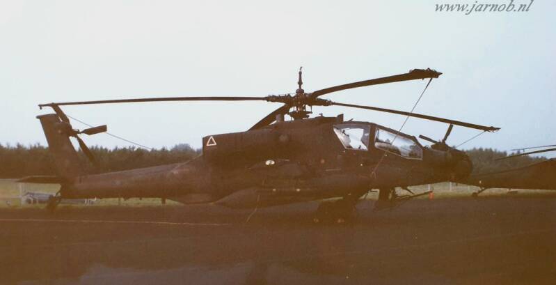 AH64A 87-0413 3-1AHB US Army