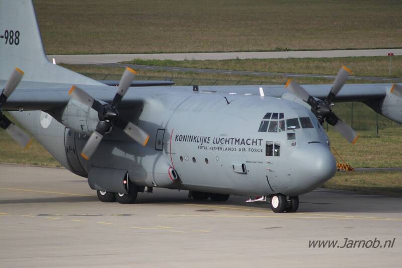 c130hg988334sqjpg.jpg