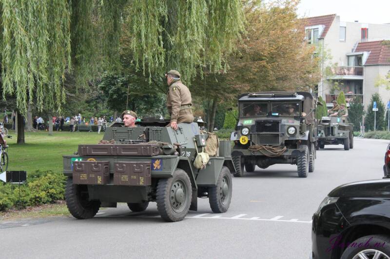 daimler-scout-car-008-standard-vf1ic4.jpg