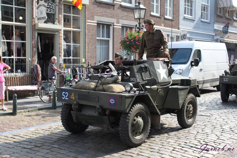 daimler-scout-car-021-standard.jpg