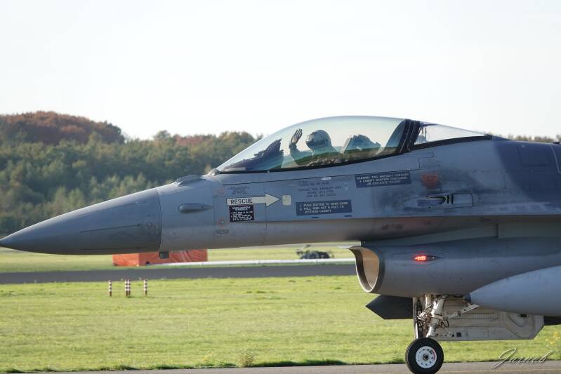 F16A J-136 312sq