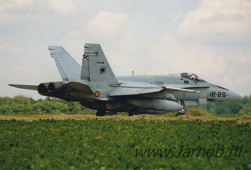 ef18ac15-6812-26ala12-1.jpg