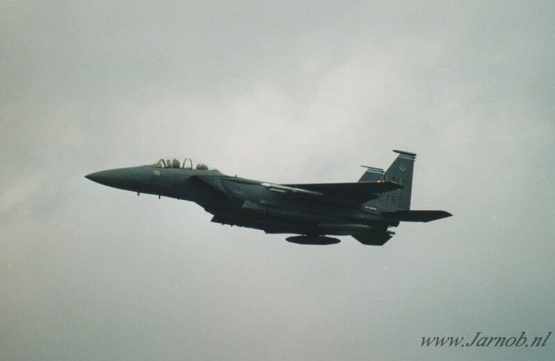 F15E 97-0221/LN 48FW/492FS sqcom