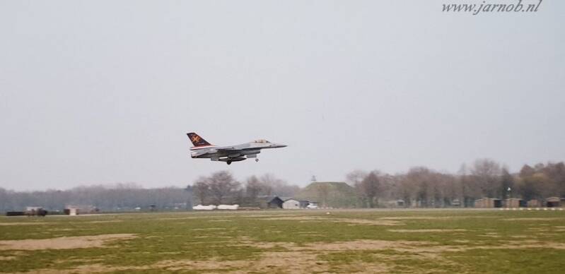 F16A J-878 312sq special tail 40 years 312sq