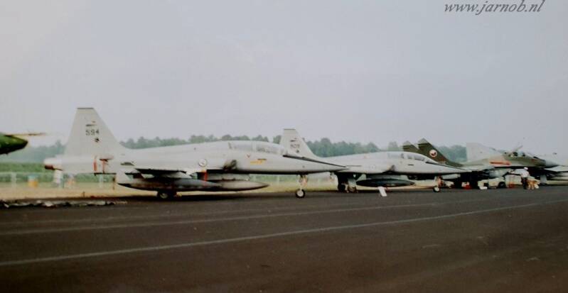Norwegian F5B's 594 and 909 of Skv336