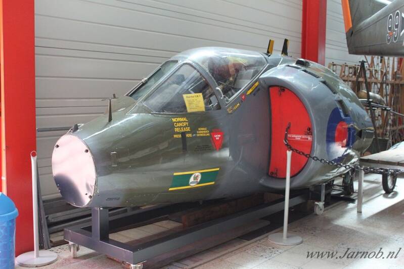 HarrierGR3 XZ135 3sq