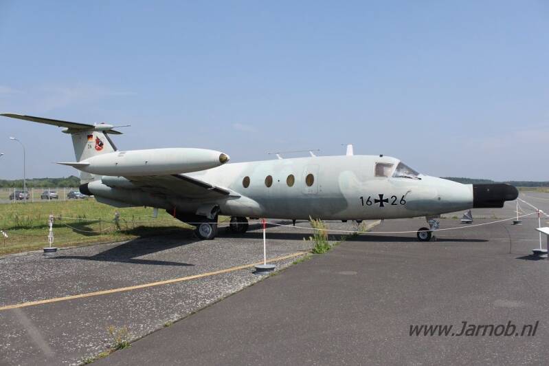 16+26 Hansa Jet HFB320ECM