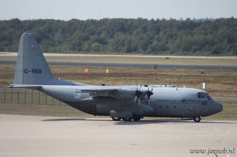 C130H G-988 334sq (a)