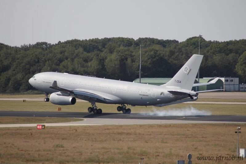 A330MRTT T-054 MFF (c)