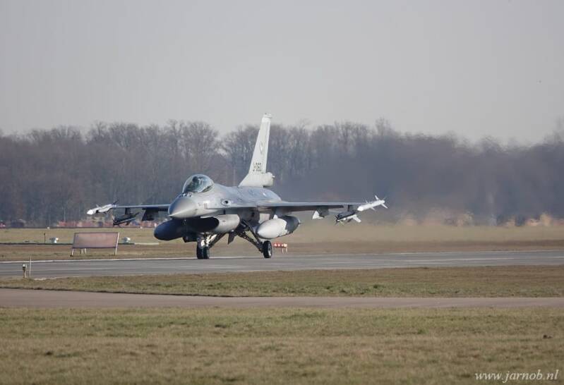 J-060 F16AM 312sq EHVK (a)