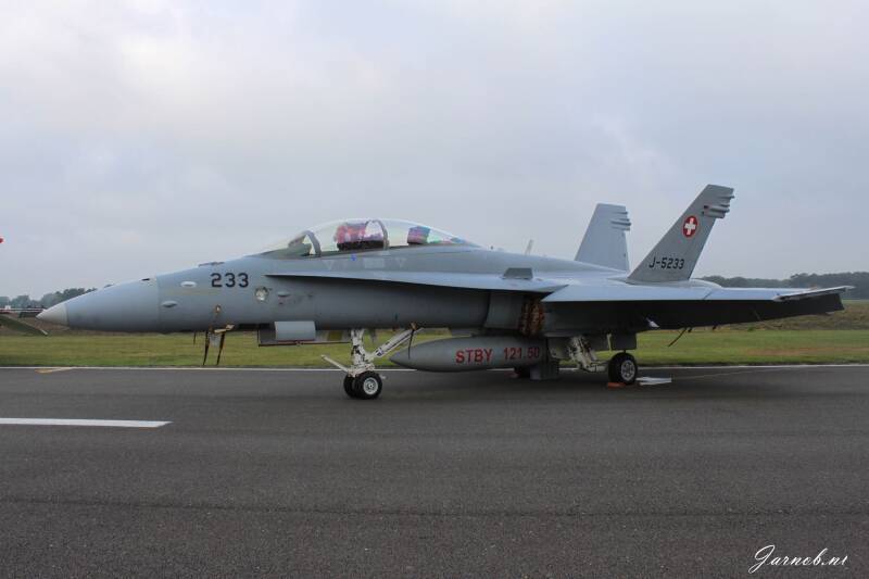 j-5233-fa18d-flst17-standard.jpg