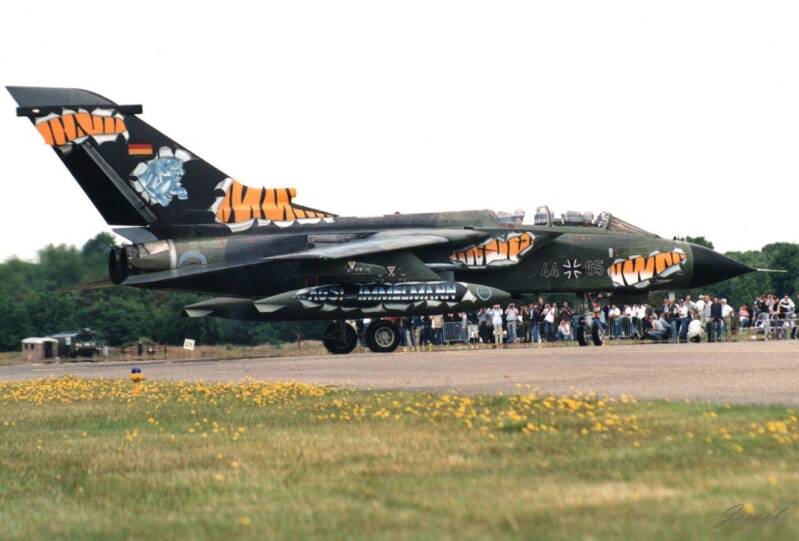 Tornado 44+65 AG51