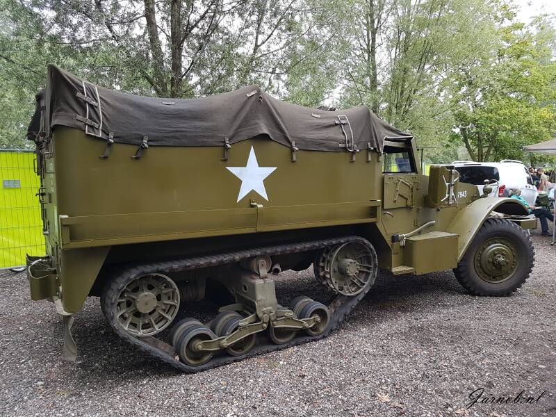 m3-half-track-a-standard.jpg