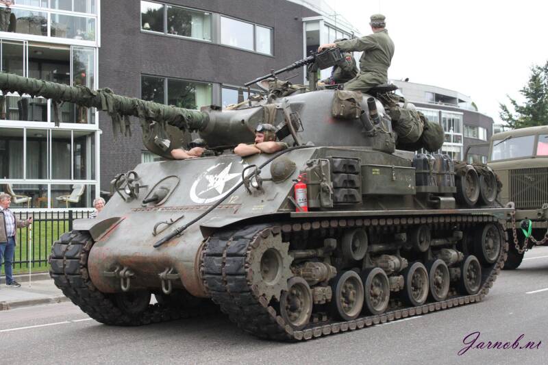 m4a3w-sherman-76mm-001-standard-mna9oo.jpg