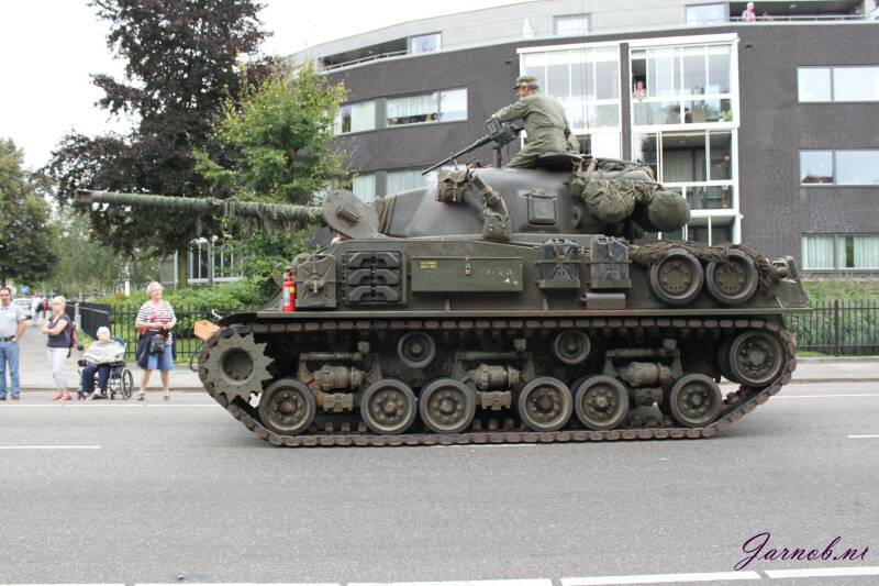 m4a3w-sherman-76mm-002-standard-a9yynf.jpg