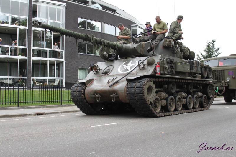 m4a3w-sherman-76mm-004-standard-8ag348.jpg