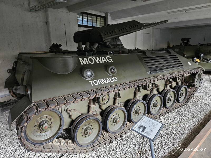 mowag-tornado2-005-standard.jpg