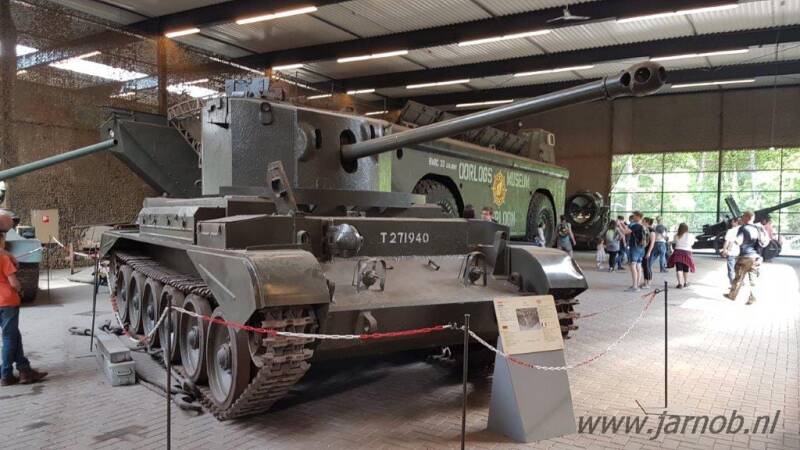 overloonmuseumchallengera30.jpg