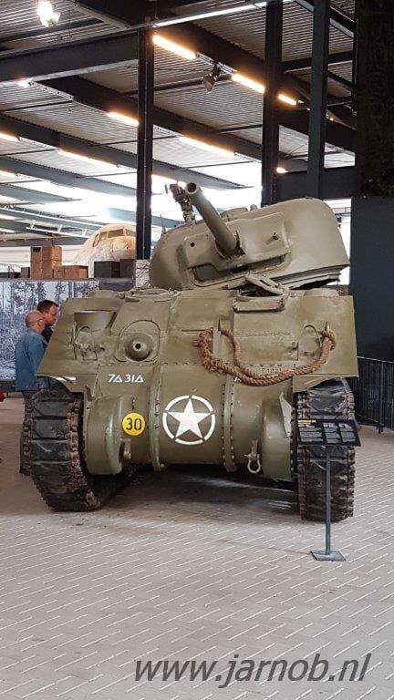 overloonmuseumsherman1.jpg