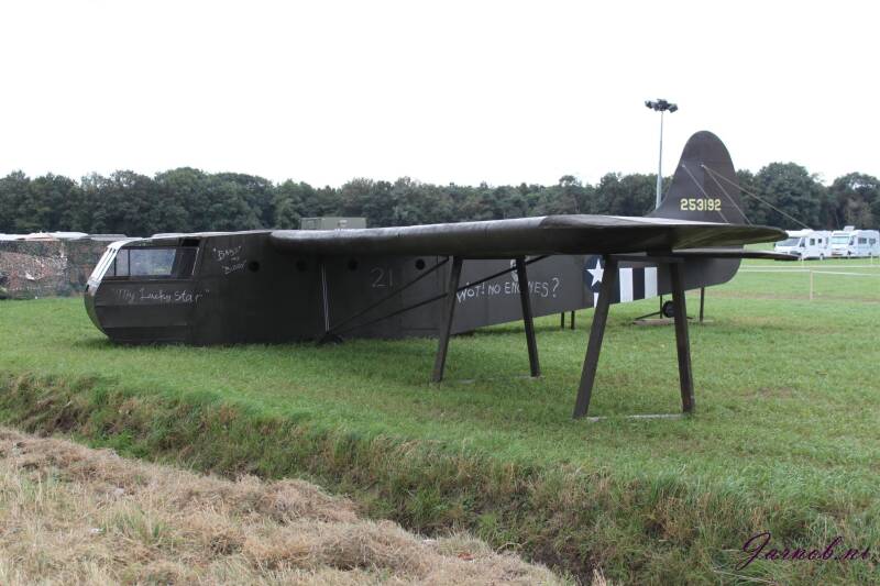 waco-cg-4a-hadrian-glider-1-standard.jpg