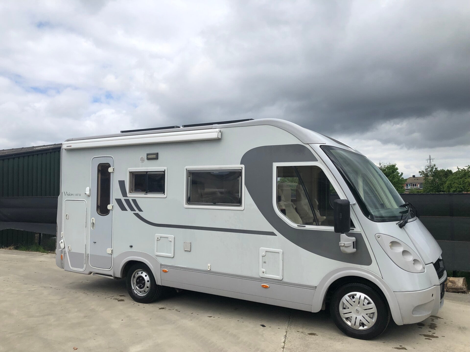 Adria Vision i647SG  146pk 6bak