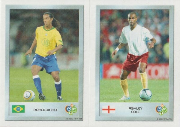 #100 & #24: Ronaldinho (Brazilië) / Ashley Cole (Engeland) panini FIFA World Cup Germany 2006 Mini's