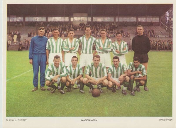 #15a: Wageningen (Wageningen) - ESSO A4 Elftalplaat Eerste Divisie A 1958/1959