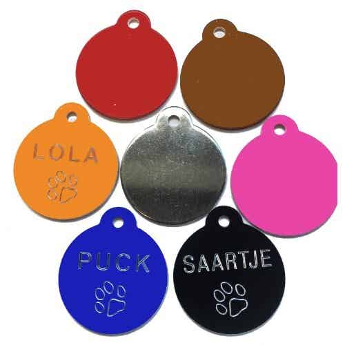 Ronde penning (medium) met gegraveerde poot