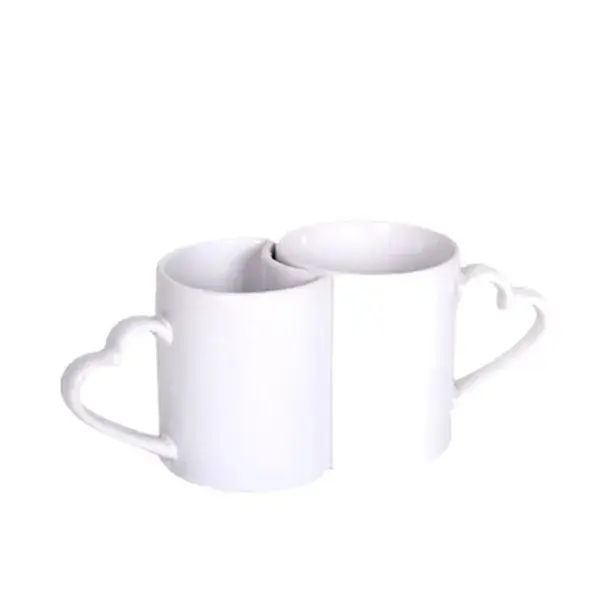Tasses en céramique couple avec poignée coeur